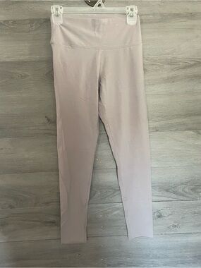 Aritzia TNA Atmosphere Leggings